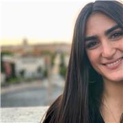 Laureata in Economia & Management.
Certificato Ielts presso la CES School di Dublino.
Studentessa di Medicina & Chirurgia